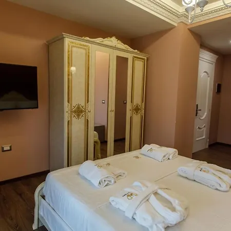 Elite Palace 3* Tirana