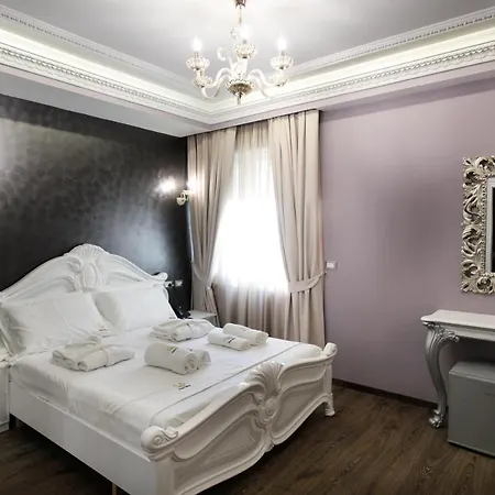 Elite Palace