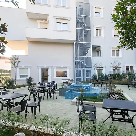 Elite Palace 3* Tirana