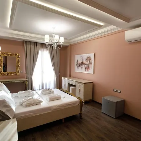 Elite Palace 3* Çollak