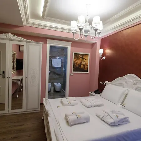 Elite Palace Hotel 3*