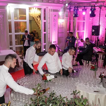 Elite Palace 3* Tirana